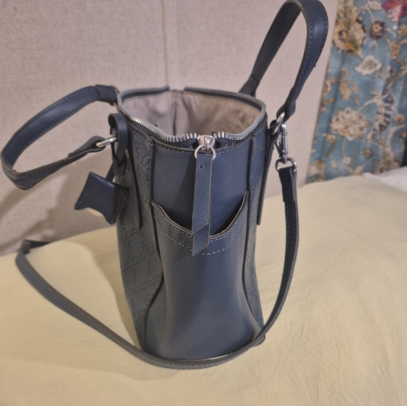 Sleek Blue Geometric Backpack - Picture 1 of 4